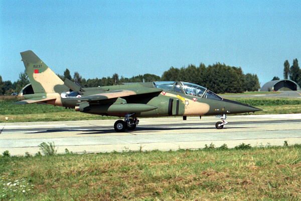 http://www.flygplan.info/images/Alpha%20Jet%20301%20Esquadra%20For&#231;a%20A&#233;rea%20Portuguesa.jpg